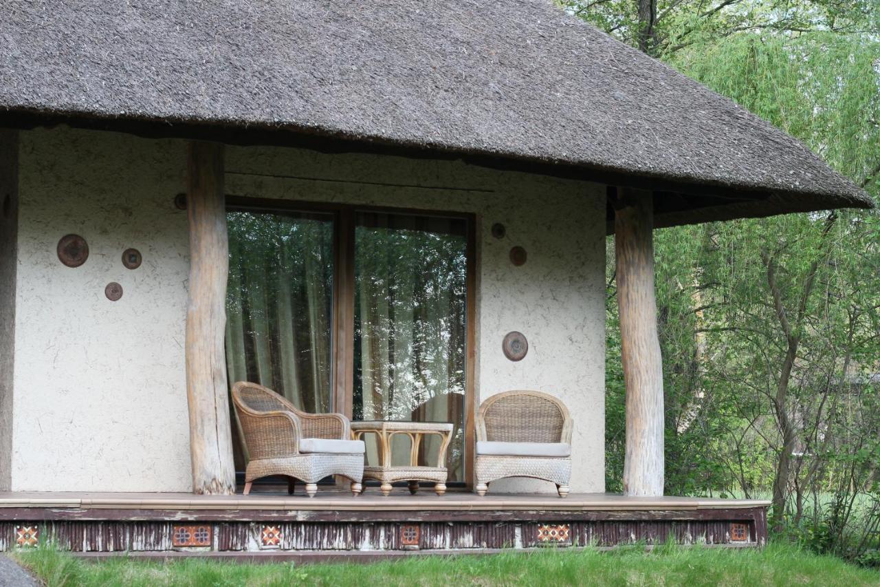 Secret Resort Club Pereyaslav-Khmelʼnytsʼkyy Buitenkant foto
