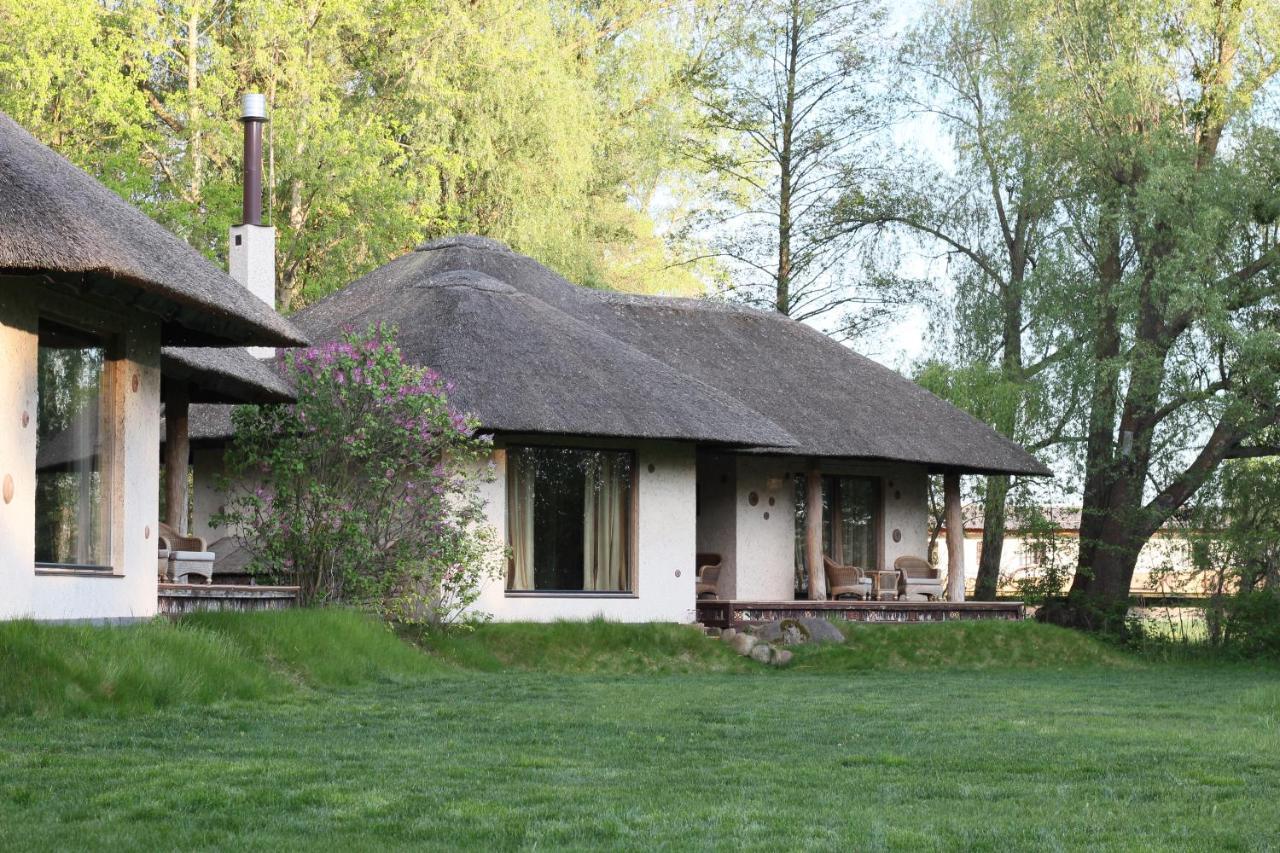 Secret Resort Club Pereyaslav-Khmelʼnytsʼkyy Buitenkant foto