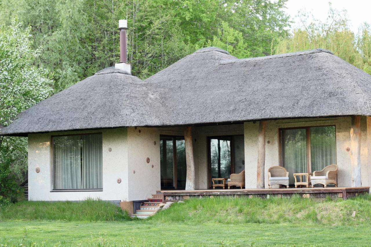 Secret Resort Club Pereyaslav-Khmelʼnytsʼkyy Buitenkant foto